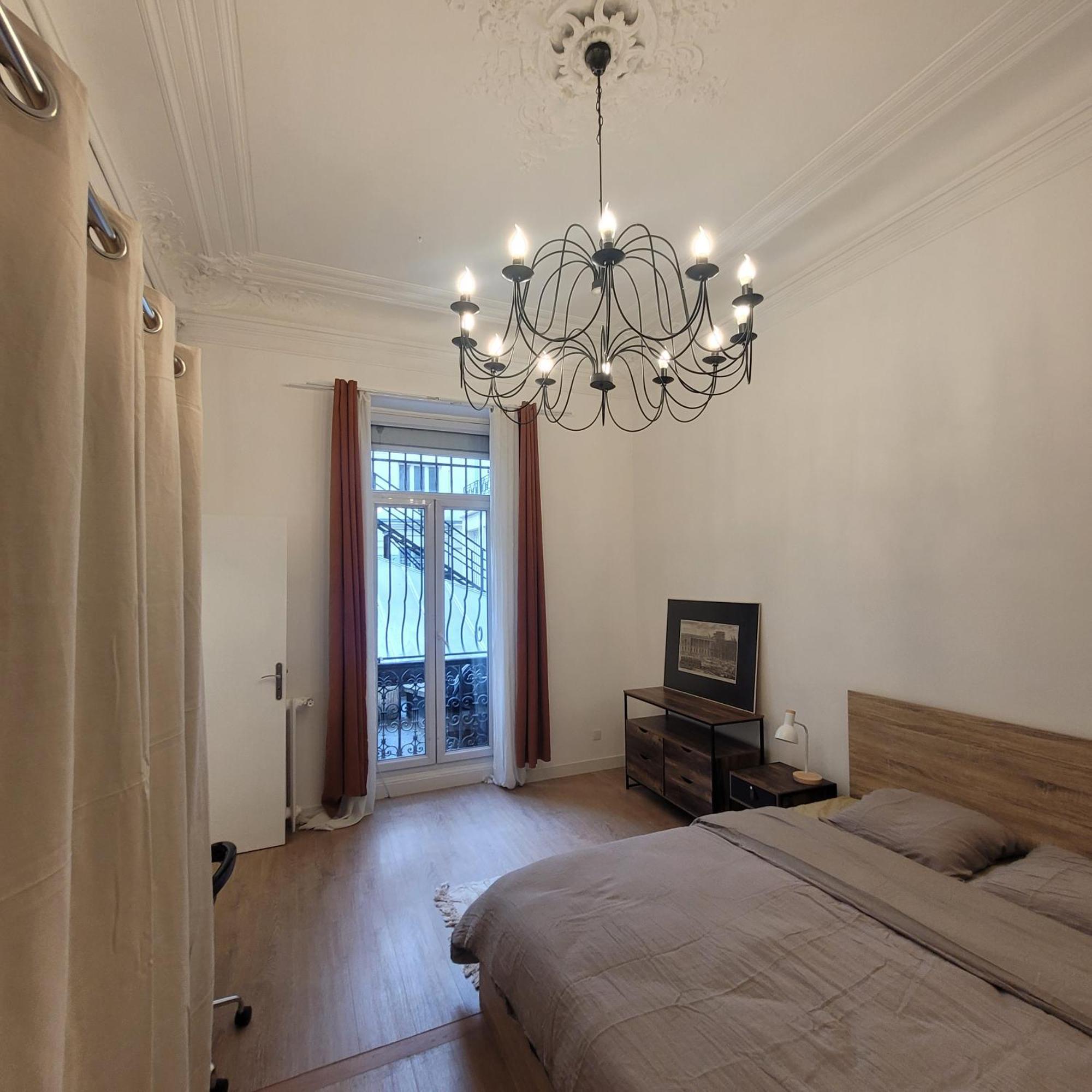 Bel Appartement Champs Elysees Avec 2 Chambres Paris Exterior photo